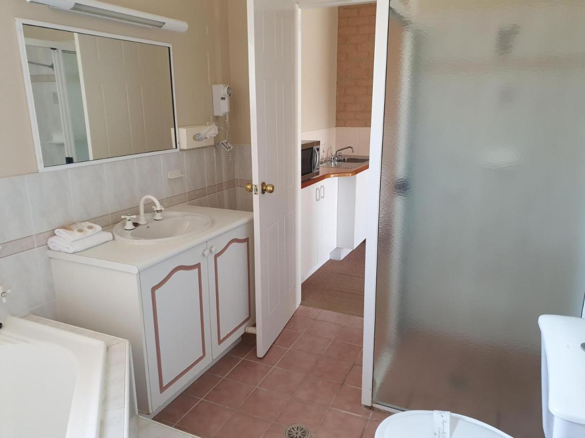 Blayney Central Motel Ngoại thất bức ảnh